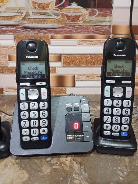 UK imported Panasonic trio cordless phone with intercom with answer m 11