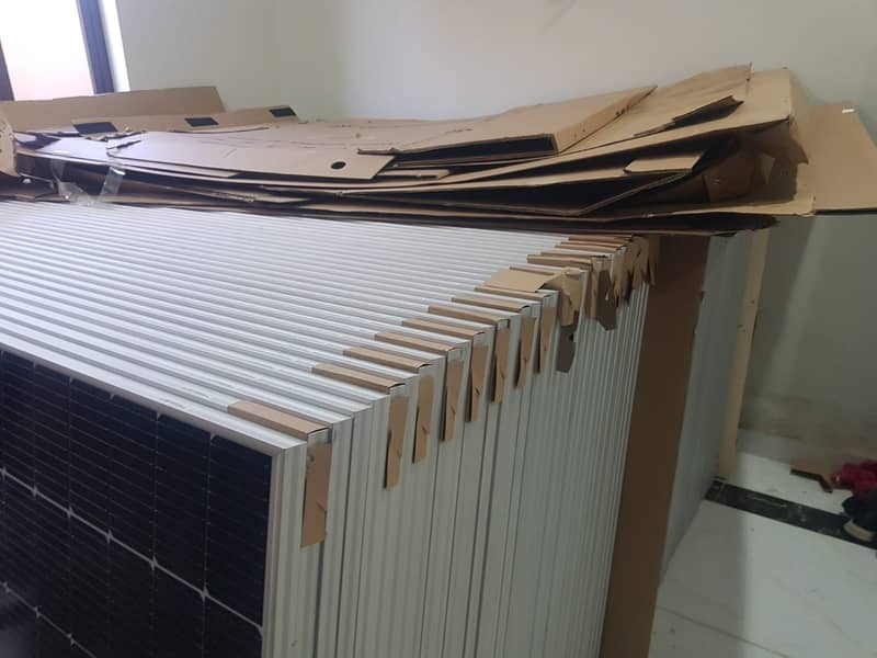 Jinko / Canadian / Longi / JA / HanerSun Solar Panels 4