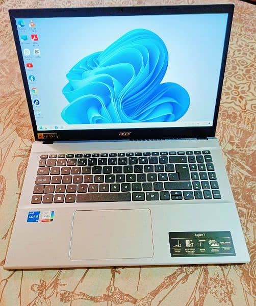 New laptop Acer Aspire core i5 1