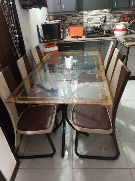 home use dinning table 0