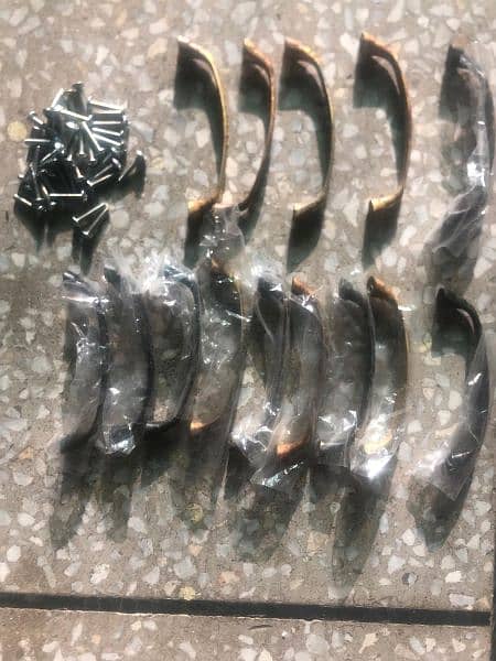 14 x Dressing/side table drawers handles with screws 0