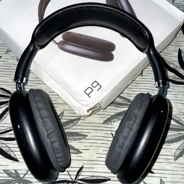 P9 wireless headphones 0