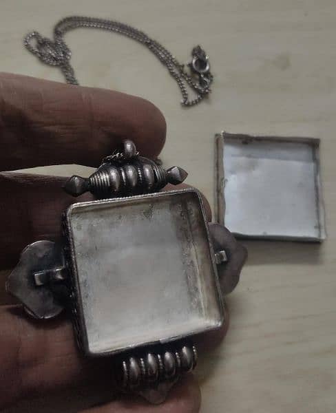 Antique Tibetan Coral & Feroza Silver 925 Locket what'sapp 03071138819 1