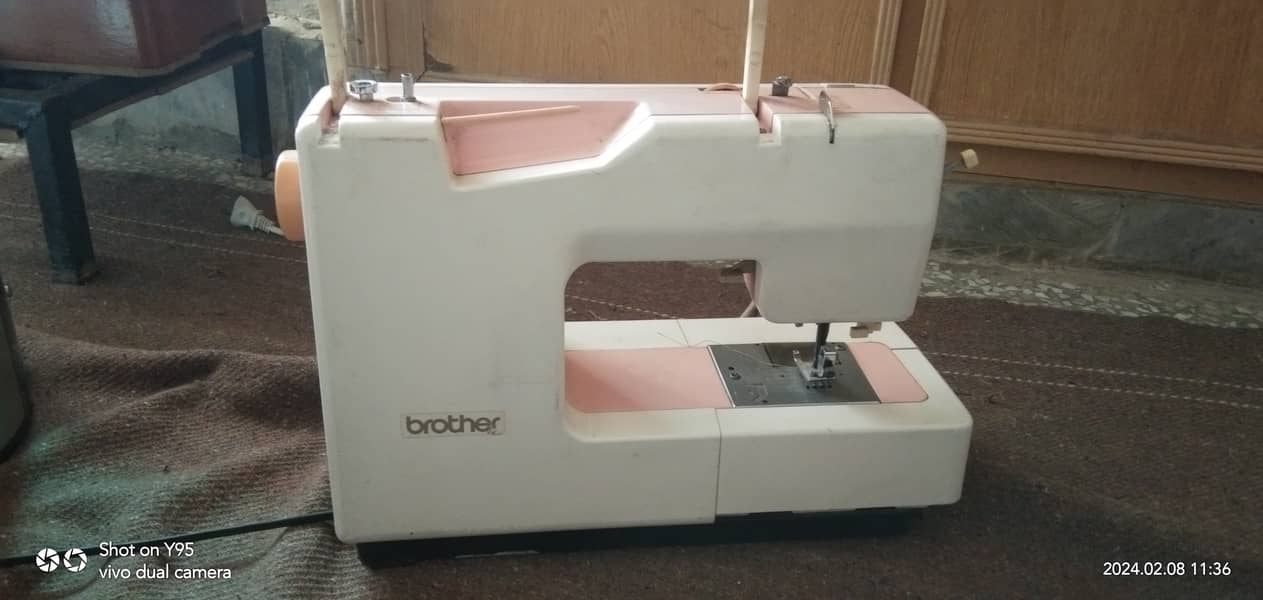 Japani Sewing Machine 2