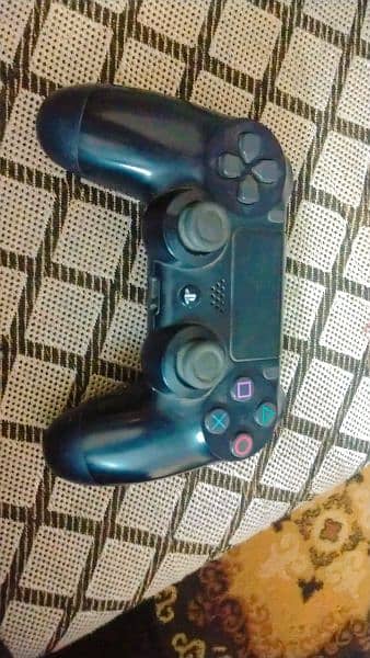 play station 4 2