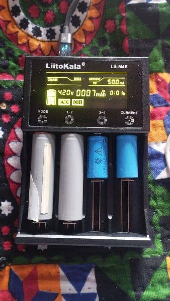 Liitkola
Liitokala lii-m4s battery charger New box pack 4