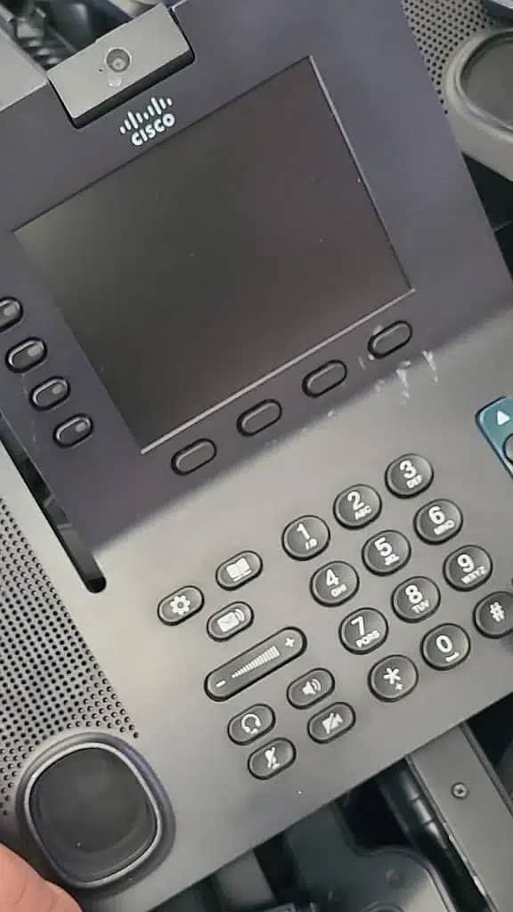 New IP Phones Cisco CP-7911| Polycom VVX311| VVX501| Voip 03233677253 18