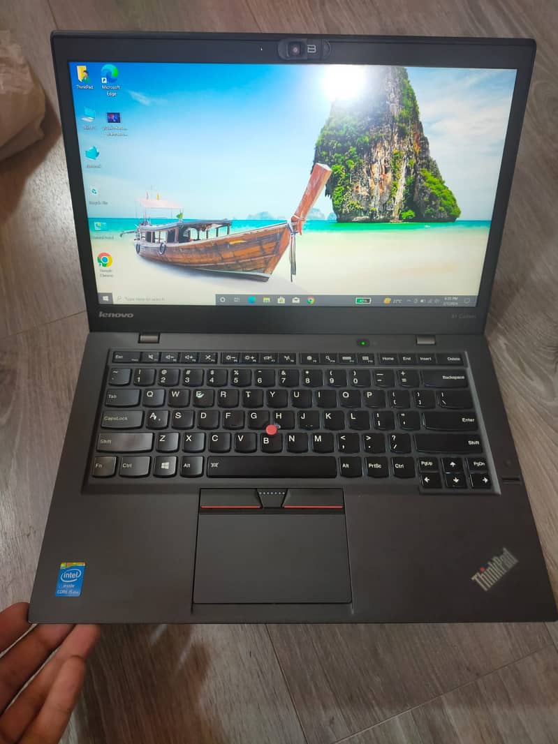 Lenovo ThinkPad X1 Carbon 20BS (i5 5th 8GB 256SSD) 14 FHD 2