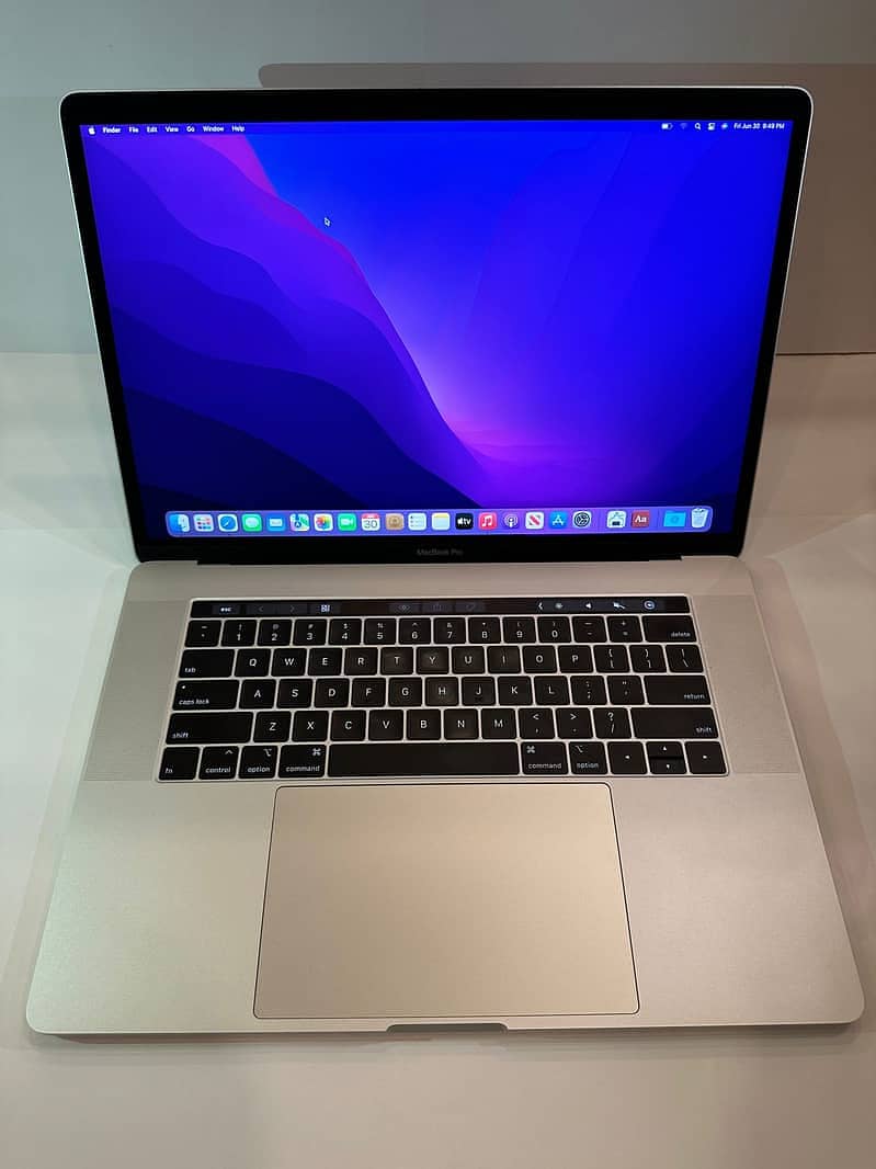 Apple MacBook Pro 2018 Ci7 15.4'' Display 16 GB RAM/512 GB SSD Fresh 0