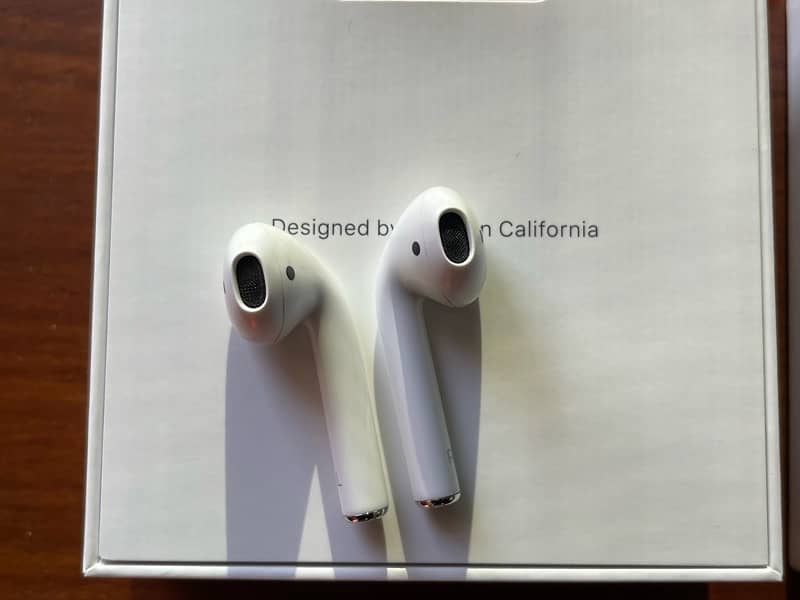Apple AirPods 1st Generation - Earpieces/Earbuds and Box Only 5