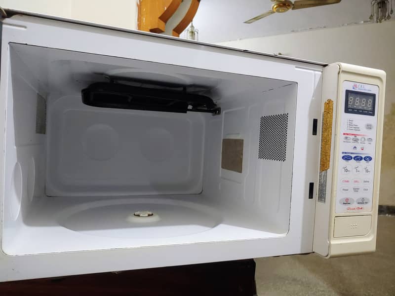 Dawlance Microwave Oven 2
