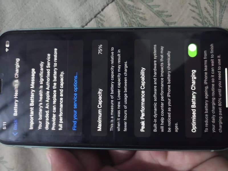iphone 11 jv green non pta / non active in 9.5/10 condition 2