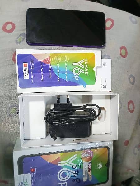 Huawei y6p contact 03224156200 64gb 3gb PTA approved condition 10/10 6