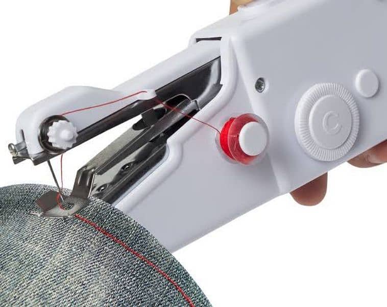 Handheld sewing machine 4