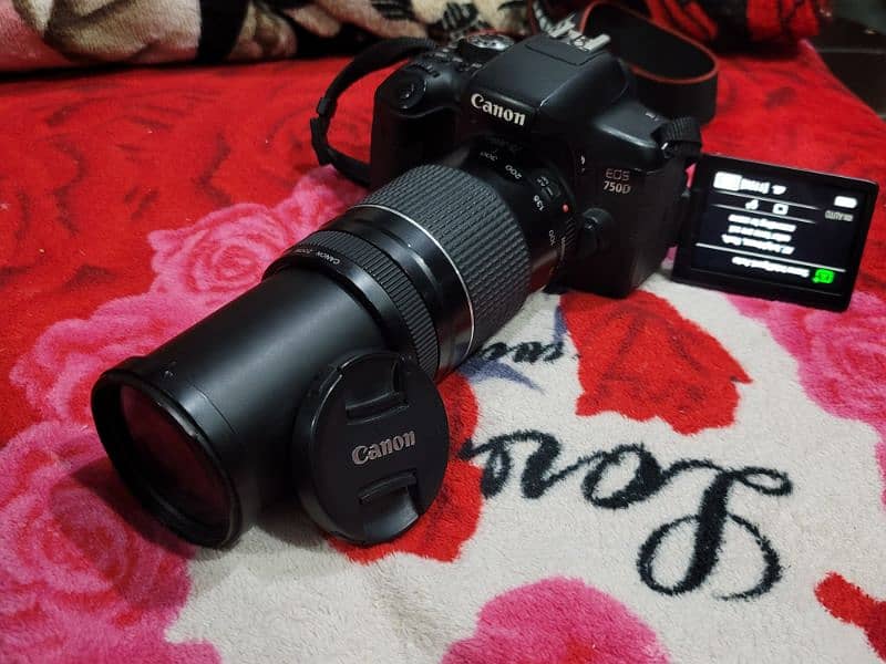 Canon eos 750D 0
