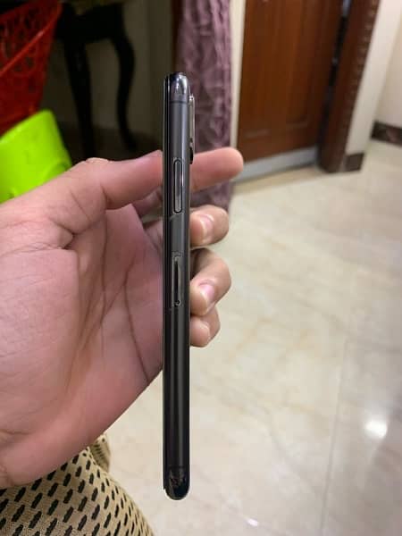 IPHONE XS 64GB Dual Sim PTA Approved 3