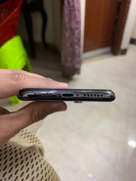 IPHONE XS 64GB Dual Sim PTA Approved 4