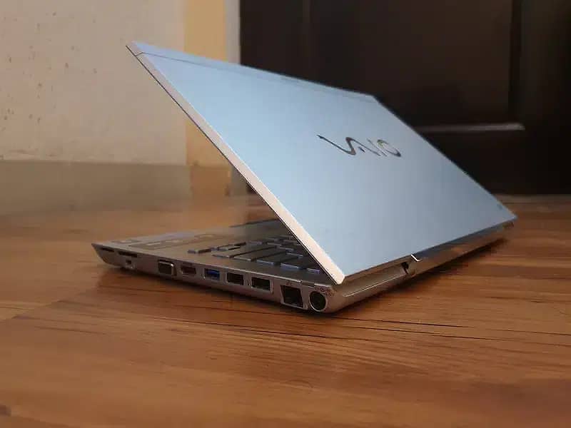 SONY VAIO VPCSA2CFX IN GOOD SPECS AND BUDGET AVAILABLE BEST FOR HEAVY 6