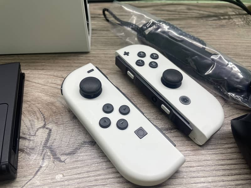 Imported from UK Nintendo Switch OLED White 5