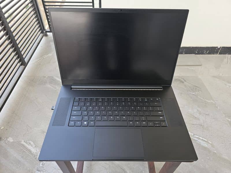 Razer Blade Pro 17 inch Mid 2021 , RTX 3070 13