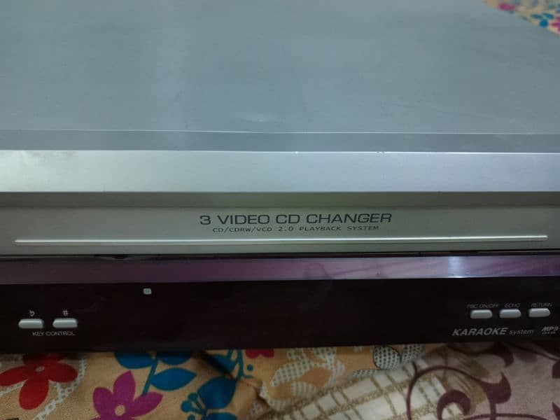 LG 3 CD changer vcd player 0