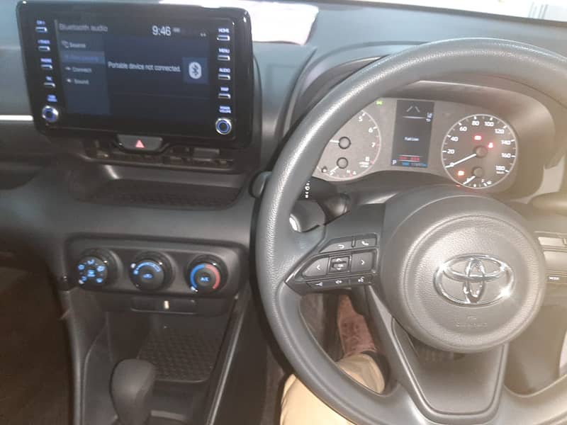 Toyota Yaris 2020, Push start, TSS, Ice Pink color 6