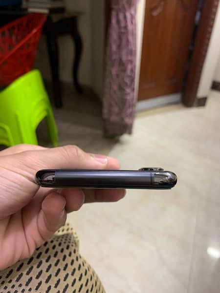 Iphone Xs 64gb PTA Approved Dual Sim 5