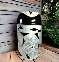 Double-Layer Trash Can for a Tidy Living Space