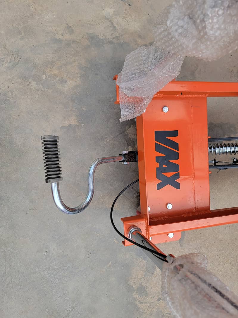 VMAX Manaul Scissor Table Trolley Lifter for Sale in Karachi Pakistan 7