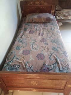 single pure shesham chinoti woiden bed set with matress