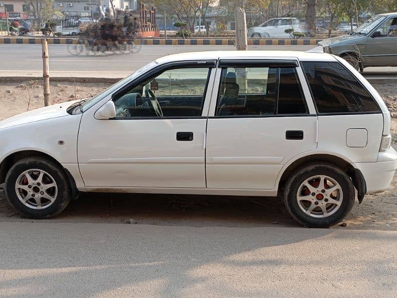 Suzuki cultus 2016 8