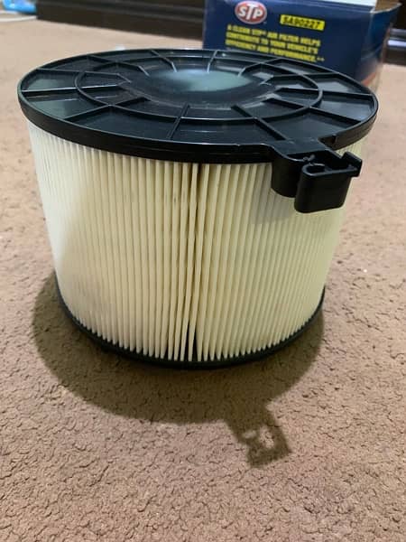 Audi A4 Air filter 4