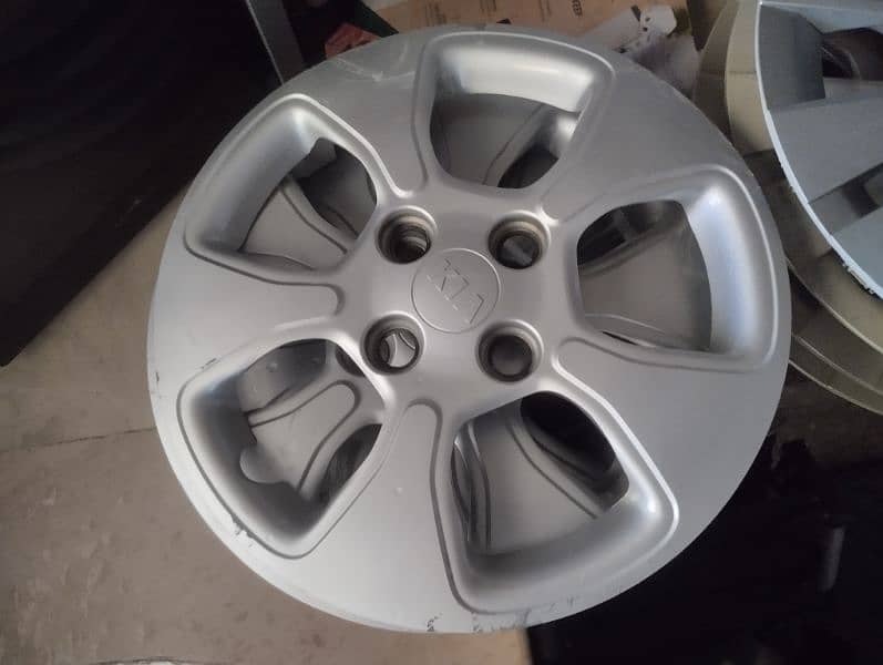 Kia Picanto wheel caps original 0