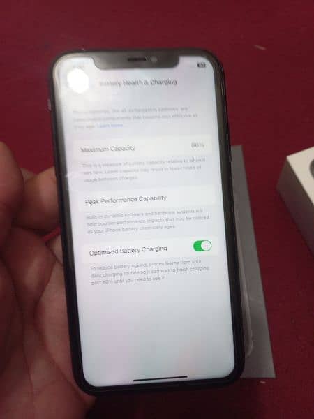 iphone 11 9/10 screen change & USA pta not registered but sim wor 3
