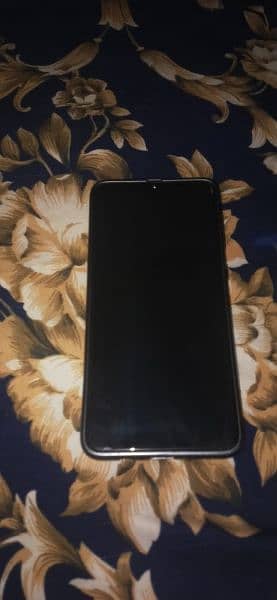 Samsung galaxy a70  used please read complete ad 1