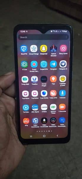 Samsung galaxy a70  used please read complete ad 6