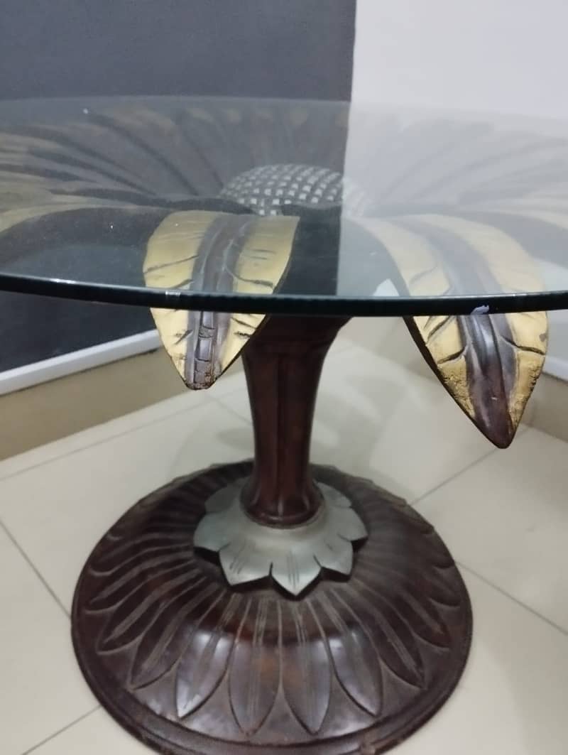 Chinoti Pure Sheesham wood center table in good condition 2