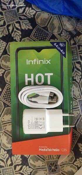 Infinix Hot 10 play original charger and box 0