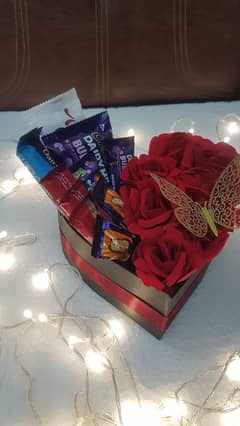 Customize gift box birthaday,valentinsday,annivarsary