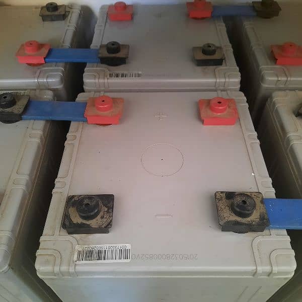 Dry 2 volt cell sale Rs 380 per kg 3
