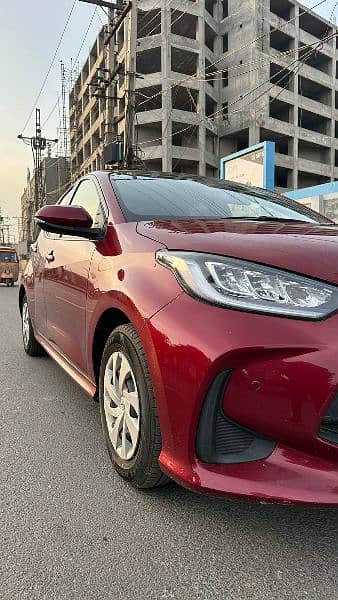 Toyota Yaris japani 2022 model 2023 Oct import 6000 km 4