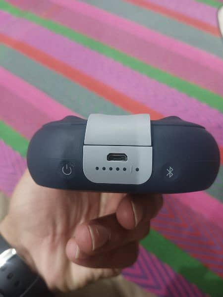 Bose SoundLink speaker 1