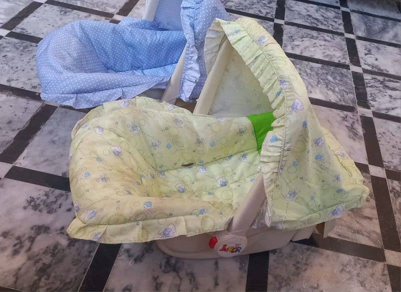 Baby Carry Cot 5
