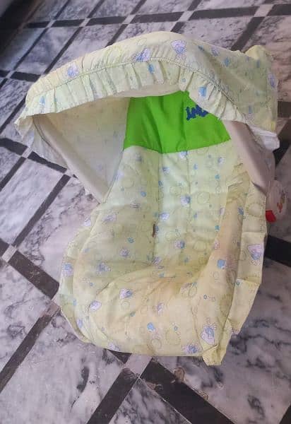 Baby Carry Cot 6