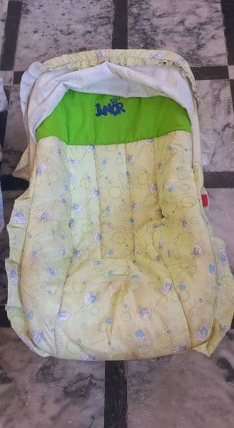 Baby Carry Cot 11