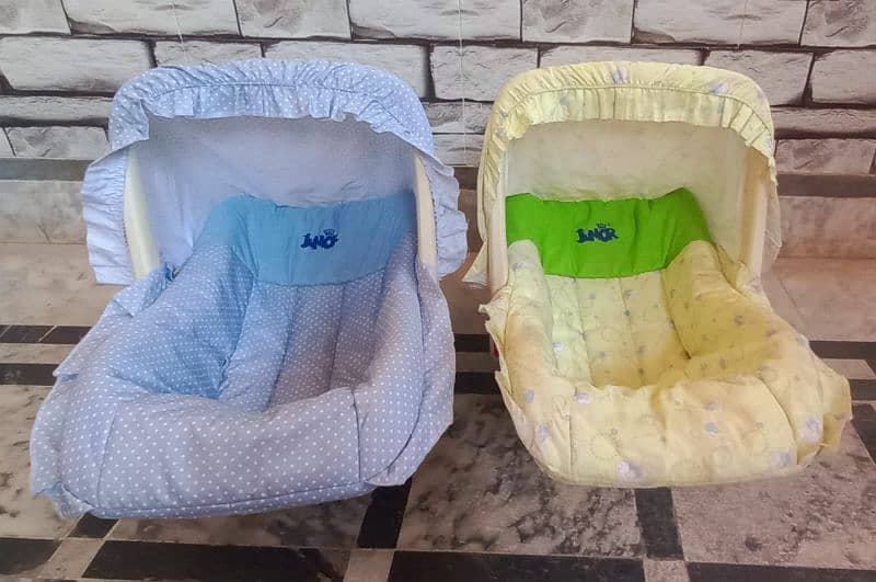 Baby Carry Cot 14