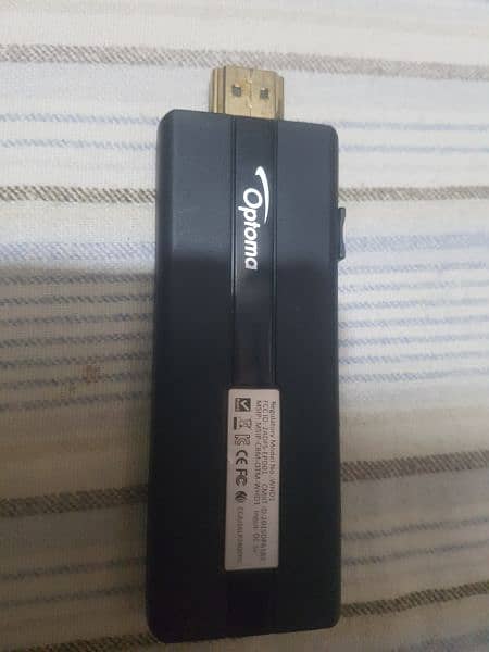Optoma HDCastPro Full HD Bluetooth Streaming HDMI Stick schwarz 1