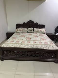 BED SET WITH MATTRESS CHAIRS AND CENTRE TABLE