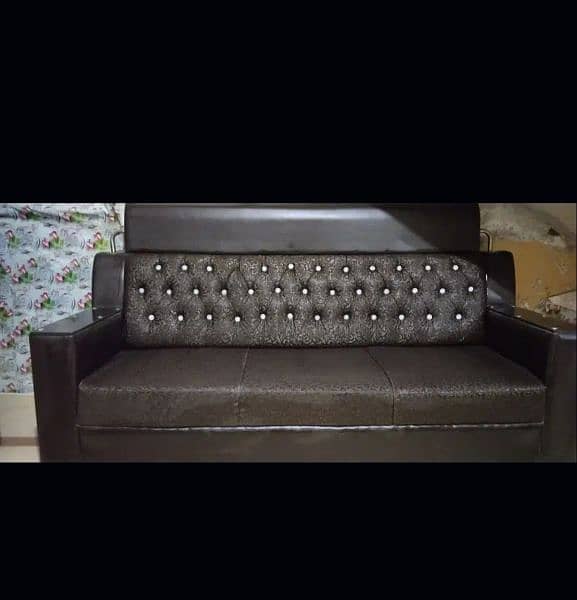 3 seater sofa brand new condition 2