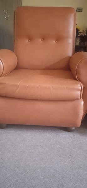 5seater PIA leather sofa set good condition 0